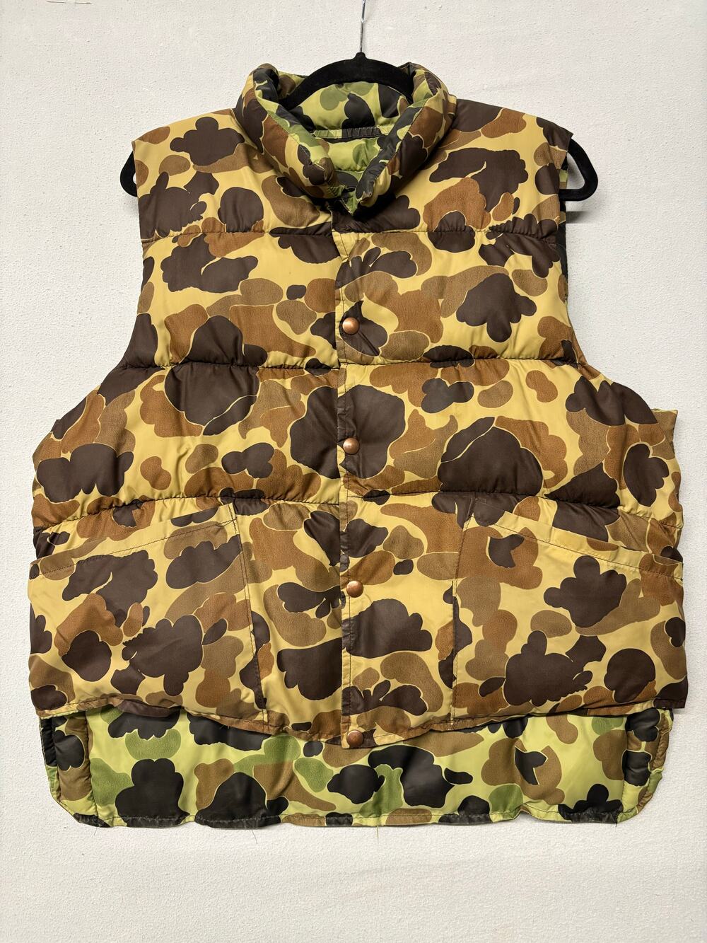 Vintage Reversible Camo Puffer Vest Snap Front High Collar Patch Pockets